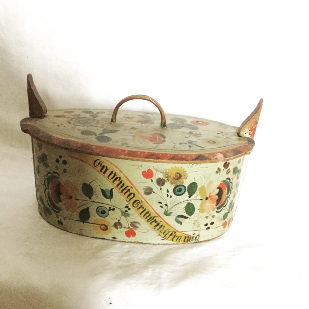 Rosemaling box