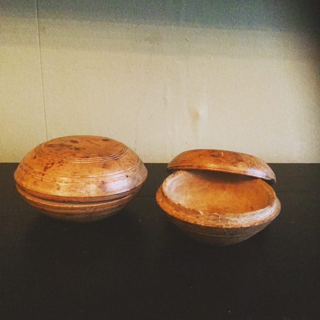 Sycamore butter bowls