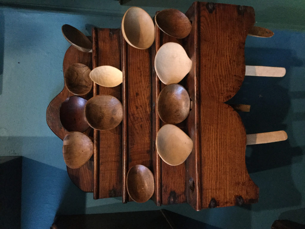 Welsh spoonrack