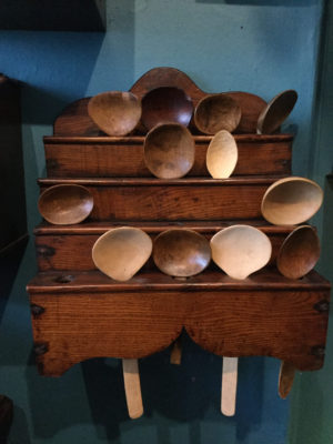 Welsh spoonrack